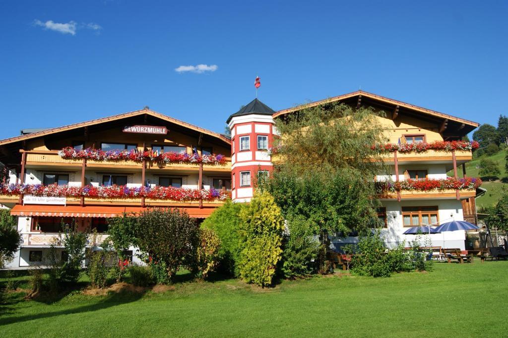 Ferienhotel Gewuerzmuehle Радштадт Экстерьер фото